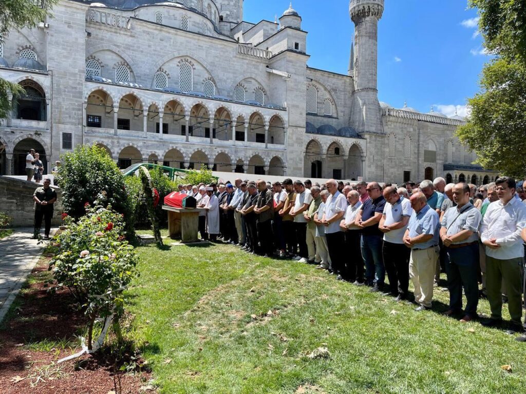 19083-binbirdirek-mahalle-muhtari-omer-ozturk-son-y-20230731-163649-fatihbel_fotogaleri_900x530